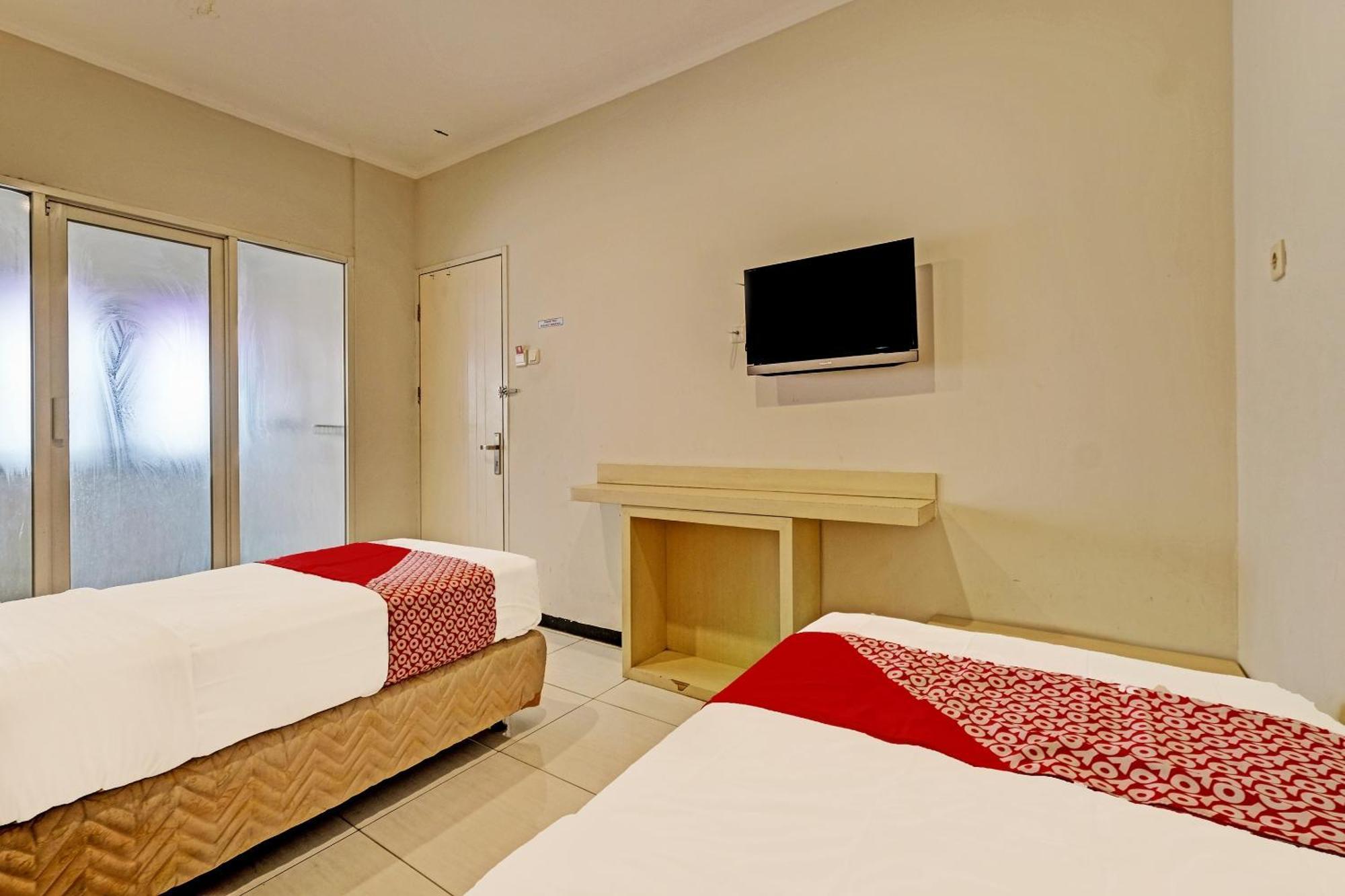 Sky Guesthouse Σεμαράνγκ Εξωτερικό φωτογραφία